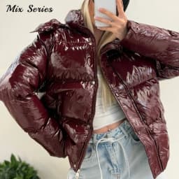 Fashion Glossy Detachable Hood Puffer Jacket Women Full Sleeves Zip Pockets Quilted Coat 2026 Winter New Lady Casual Outerwear