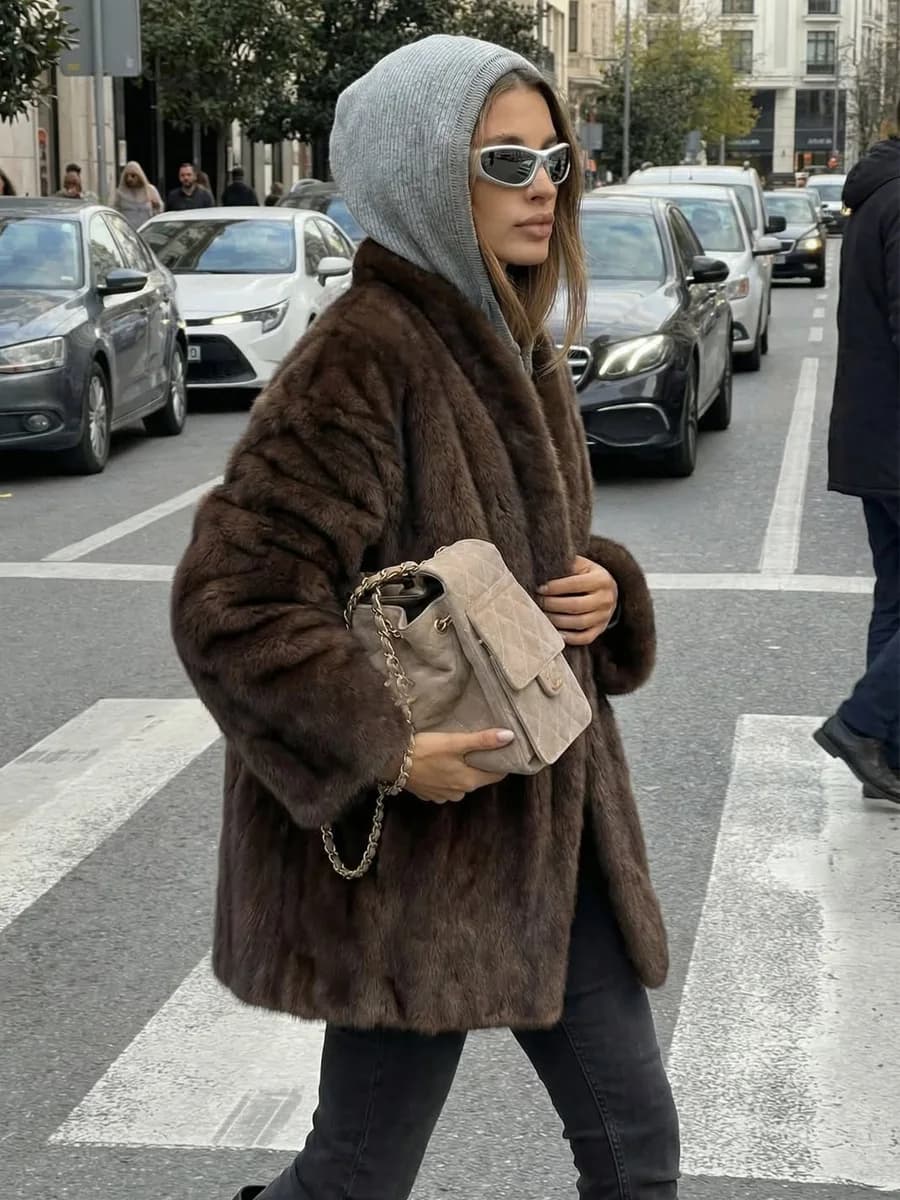Winter Luxury High Quality Elegant Stand Collar Casual Fluffy Mink Fur Jacket Women High Quality Thick Warm Faux Mink Fur Coat
