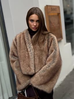 Winter Faux Fur Jacket Coat Women V Neck Cropped Batwing Long Sleeve Fluffy Mottled Tone Thicken Warm Loose Oversized Outerwear