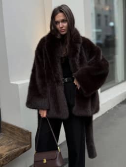 Winter Women High Quality Big Fur Collar Fluffy Imitation Fur Loose Jacket Overcoat Elegant Luxury Thick Warm Faux Fur Jacket