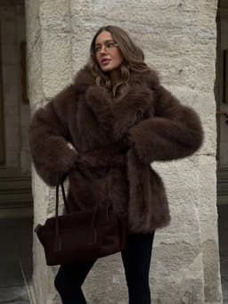 Winter Women High Quality Big Fur Collar Fluffy Imitation Fur Loose Jacket Overcoat Elegant Luxury Thick Warm Faux Fur Jacket