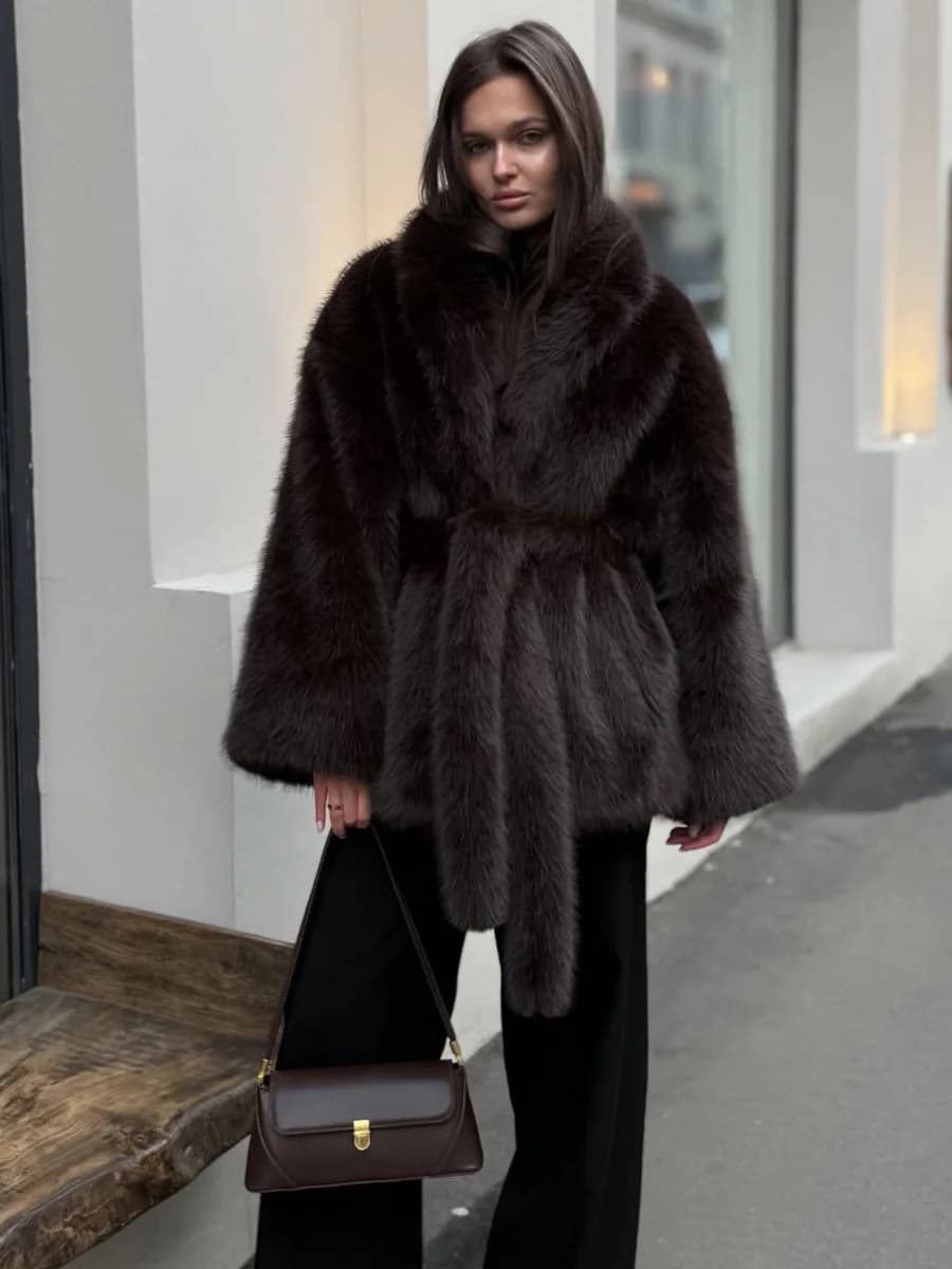 Winter Elegant Luxury Thick Warm Faux Fur Jacket Women High Quality Big Fur Collar Fluffy Imitation Fur Loose Jacket Overcoat