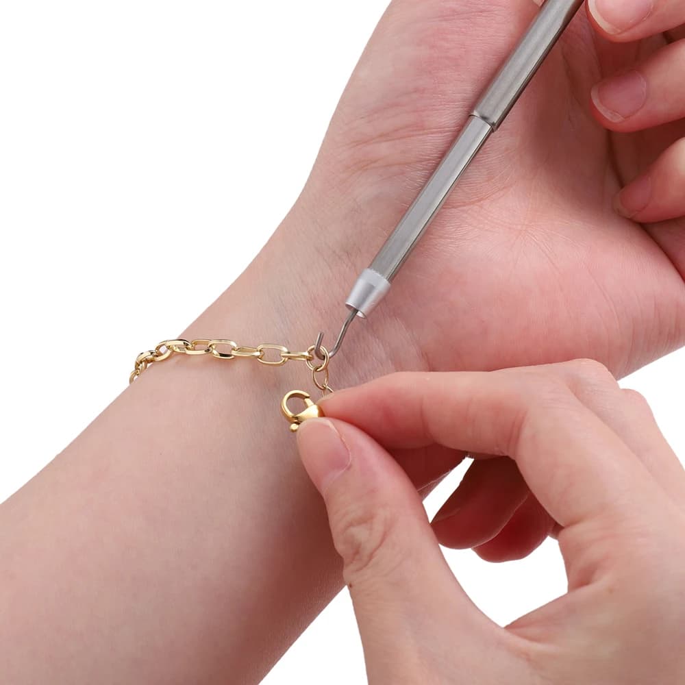 1pc Help Wear Bracelet Tool Adjustable Jewelry Helper Fastening Aid Quickly Unfasten Hooking Equipment Pliers Clasps Accessories