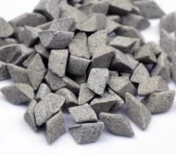 500g Jewelry Polishing Material Ceramic Stone Polishing Tumbling Media Vibration Tumbler Machine Use Corundum Triangle Abrasive