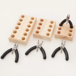 1PC Handmade Solid Wood Pliers Organizer Convenient Storage for Jewelry-Making Tools Keeps Workspace Orderly and Efficient