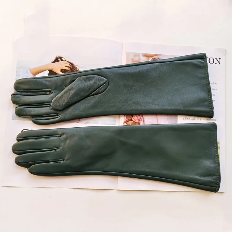 New Women's Long Sheepskin Gloves with Plush Insulation and Windproof Leather Gloves for Driving