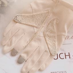 Women Summer Sunscreen Delicate Lace Flowers Driving Cycling Breathable Gloves Thin Elegant Female Short Soft