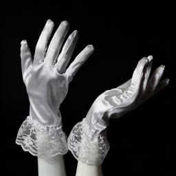 Elegant Satin Gloves for Women with Lace Cuffs Wedding Party Prom Evening Occasions Luxurious Smooth Touch Vintage Style
