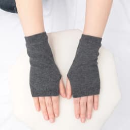 Anime Women Short Fingerless Gloves Cosplay Mitten Unisex Oversleeve Arm Warmer Men's Fashion Warm Cuff Gloves Cosplay Accessory