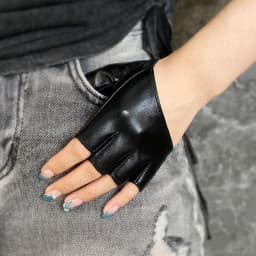 1 Pair Women Fashion PU Leather Half Finger Gloves Goth Punk Rock Hollow Fingerless Gloves Stage Performance Lolita Cosplay