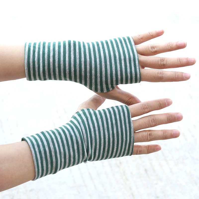 Short Fingers Striped Half Finger Gloves Unisex Sun Protection Pure Drive and Ride Fingerless Style Warm Fashionable Gloves