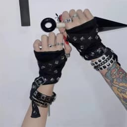 Y2K Millennial Hot JK Girls Rivet Strap Gloves Hip hop Harajuku Fingerless Gloves Punk Gothic Style Short Arm Warmer Streetwear