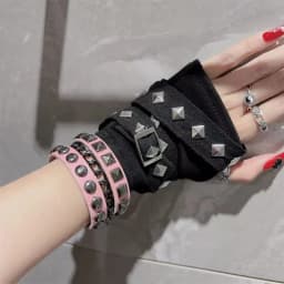 Y2K Millennial Hot JK Girls Rivet Strap Gloves Hip hop Harajuku Fingerless Gloves Punk Gothic Style Short Arm Warmer Streetwear