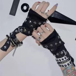 Y2K Millennial Hot JK Girls Rivet Strap Gloves Hip hop Harajuku Fingerless Gloves Punk Gothic Style Short Arm Warmer Streetwear