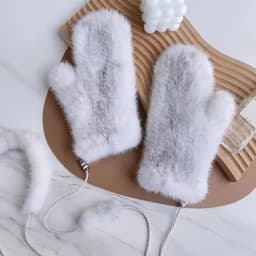 Winter Real Mink Fur Gloves Fashion Soft Warm 100%Natural Mink Fur Gloves Lady Good Elastic Genuine Fur Gloves Knitted Fur Glove