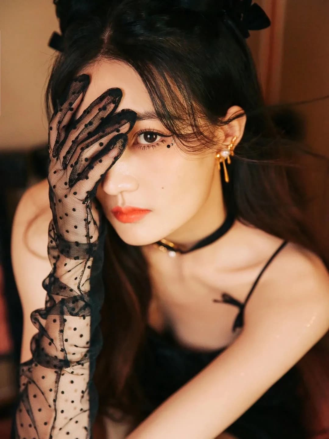 Fashion Dot Lace Long Gloves Female Elegant Stretch Tulle Mesh Semi Sheer Women Full Finger Mittens Bride Wedding Black Golves