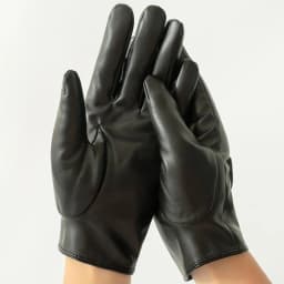 Women's Hollow Peach Heart PU Leather Gloves Winter Plus Velvet Thicken Riding Warm Full Finger Touch Screen Driving Mittens S27