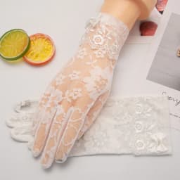 Lady Anti-Slip Breathable Sunscreen Gloves Women Summer Ice Silk Lace Anti-UV Elegant Thin Electric Car Driving Mittens