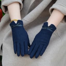 Fashion Elegant Female Wool Knit Embroidery Touch Screen Gloves Winter Women Warm Cashmere Full Finger Bow Dotted Gloves C21