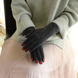 Fashion Elegant Female Wool Knit Embroidery Touch Screen Gloves Winter Women Warm Cashmere Full Finger Bow Dotted Gloves C21
