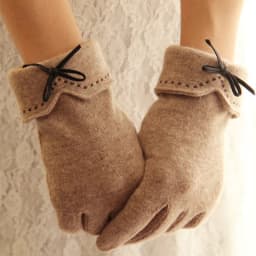Fashion Elegant Female Wool Knit Embroidery Touch Screen Gloves Winter Women Warm Cashmere Full Finger Bow Dotted Gloves C21
