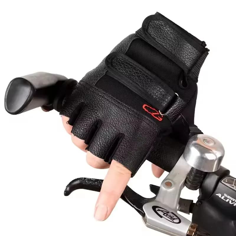 Men's Half Finger Leather Fitness Gloves Bike Sport Gloves Gym Exercise Men Black Rivets Punk Gloves