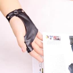Unisex Punk Party Fingerless Leather Glove Women Rivet Personality Nightclub Singer Female Glove Men Half Finger Dance Glove 215