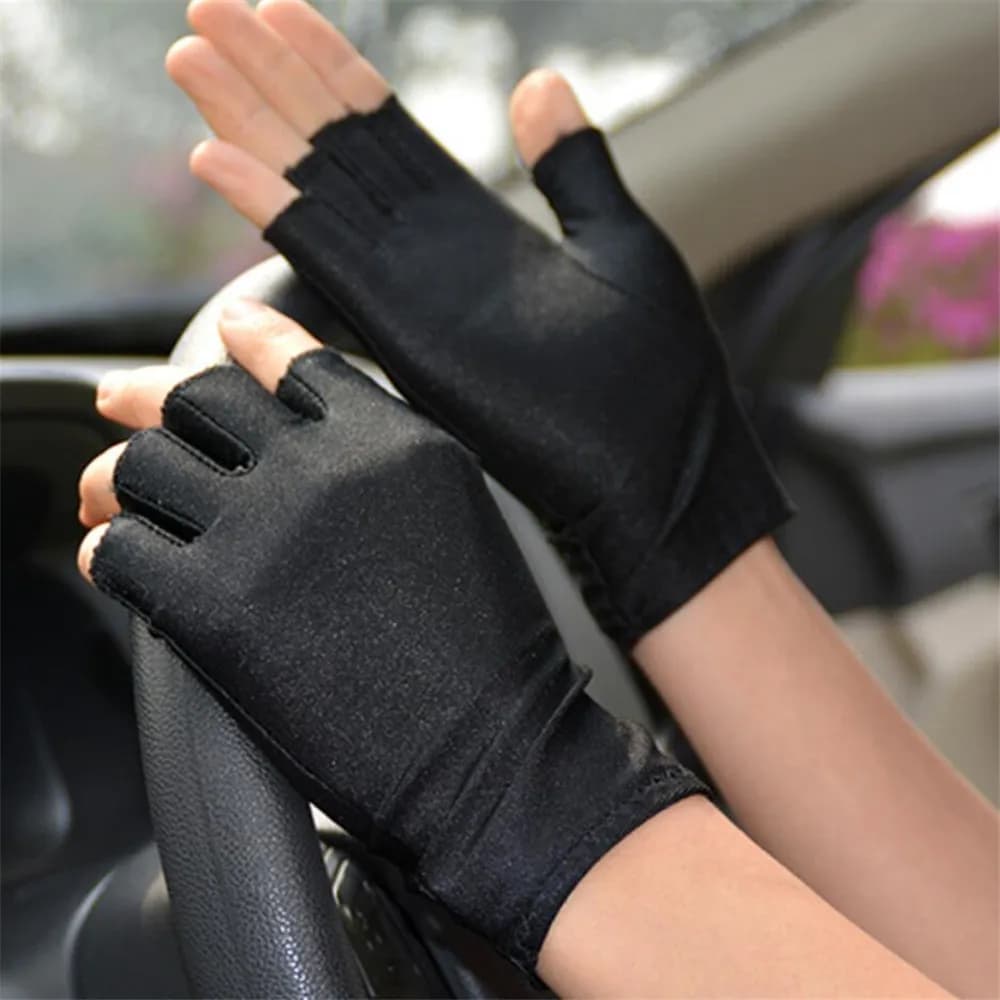 Breathable Spring Autumn Gloves Thin Short Half Finger Bike Gloves Men/Women Tight Fitness Summer Sports/Driving/Biking Gloves