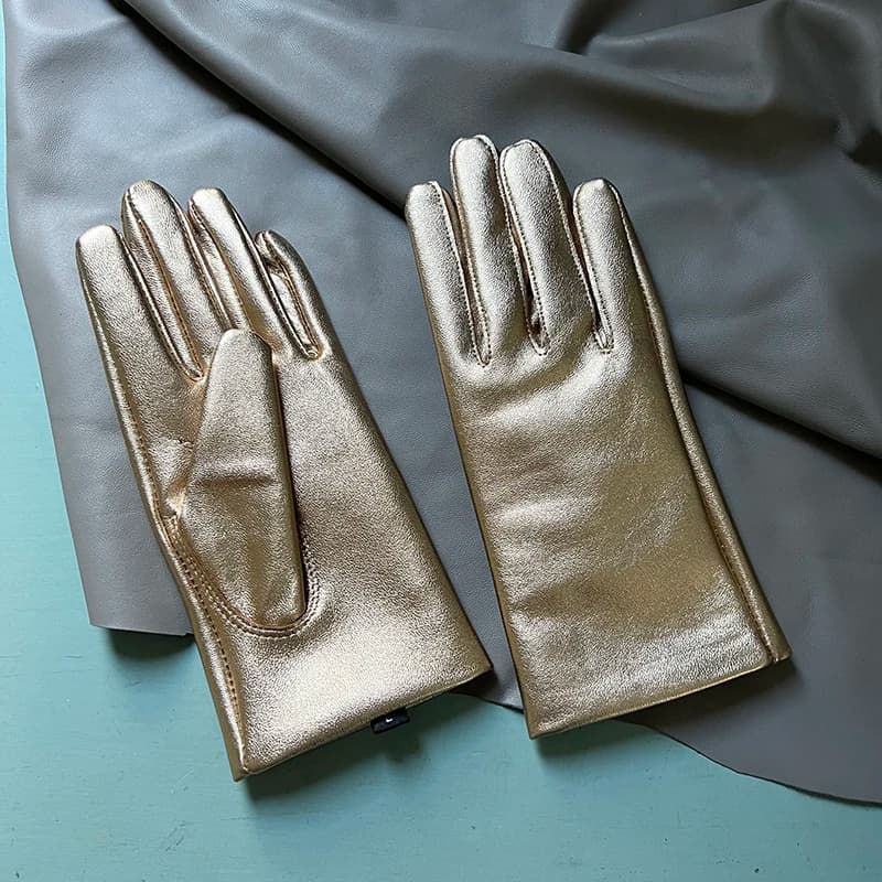 Patent Leather Glove Woman Genuine Leather Short Style Autumn Winter Warm Velvet Lining Leisure Driving Gloves