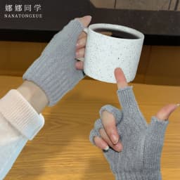 Half-Finger Gloves for Men and Women, Autumn and Winter, Fingerless, Suitable for Students Writing, Typing, Cycling, Touchscreen Compatible, Knitted Wool, Warm, Fingerless Design