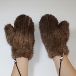 2026 New Knitted 100% Natural Mink Fur Gloves Women Winter Warm Good Elastic Mink Fur Mittens Russian Female Genuine Fur Glove