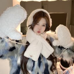 Lambhair Plush Gloves Women Girls Winter Cute Bears Fur Halterneck Gloves Soft Thicken Full Finger Riding Mittens Keep Warm