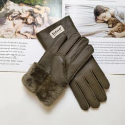 New Women's Fur All-in-One Sheepskin Gloves Leather Color Warm Winter Wool Lining Wind and Cold Gloves