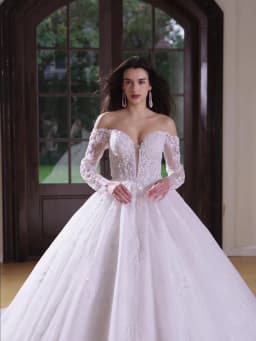 BEPEITHY Customized Sweetheart Long Sleeves Bride Wedding Dresses 2026 Women Princess Glitter Court Train Plus Size Bridal Gown