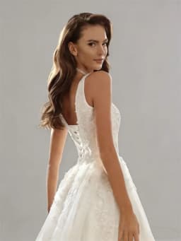 Customized Elegant A-line Lace Appliques Tulle Wedding Dresses Square Collar Sleeveless Bridal Dress Bride Gown Robe De Mairee