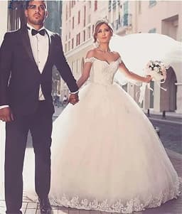 Customized 2025 Elegant Lace Appliques Ball Gown Off The Shoulder Robe De Mariée Sweetheart Bridal Wedding Dresses For Women