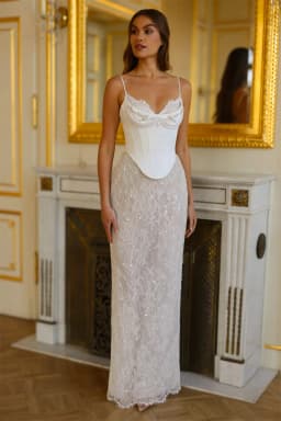 Tokyo Customized White Spaghetti Strap Wedding Dress Detachable Sleeves Lace-Up Floor-Length Bridal Gown Mermaid Wedding Gown