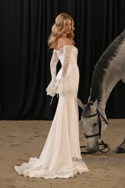 Customized Vintage-Inspired Off-Shoulder Lace Sleeve Bridal Dress Satin Ruched Mermaid Wedding Gown for Elegant Brides