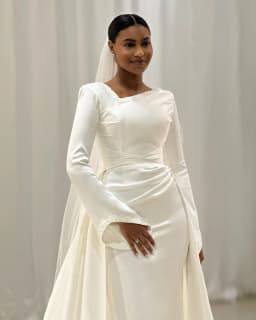 Popular Long Sleeves Unique Neckline Satin Mermaid Wedding Dresses With Detachable Train Custom Made 2025 Vestido De Noival
