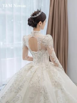 Customized Luxury Bedad Long Sleeve Winter Wedding Dress 2025 New V Neck Vestido De Noiva For Bride Gown Plus Size Floor Length