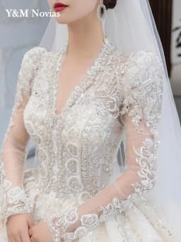 Customized Luxury Bedad Long Sleeve Winter Wedding Dress 2025 New V Neck Vestido De Noiva For Bride Gown Plus Size Floor Length