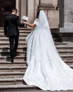 Customized Luxury White Satin Ball Gown Wedding Dress Off The Shoulder Sweep Train Appliques Bride Dresses Vetidos de novia