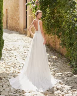2024 Customized Wedding Dresses Lace Boho Bridal Gowns Beach Sleeveless Bride Dress V Neckline Wedding Gowns White Back Out
