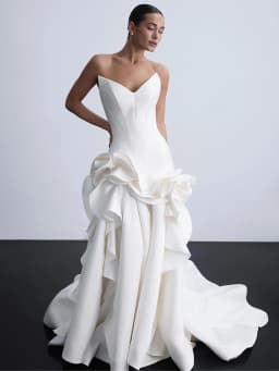 Booma A-Line Wedding Dresses Strapless Sleeveless Pleat Flower Satin Long Elegant Brides Gown Custom Made 2025
