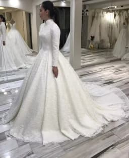 Customized Lace Bride Dress Beading Muslim Wedding Dress Long Vintage O -Neck Wedding Gown Long Train Mariage