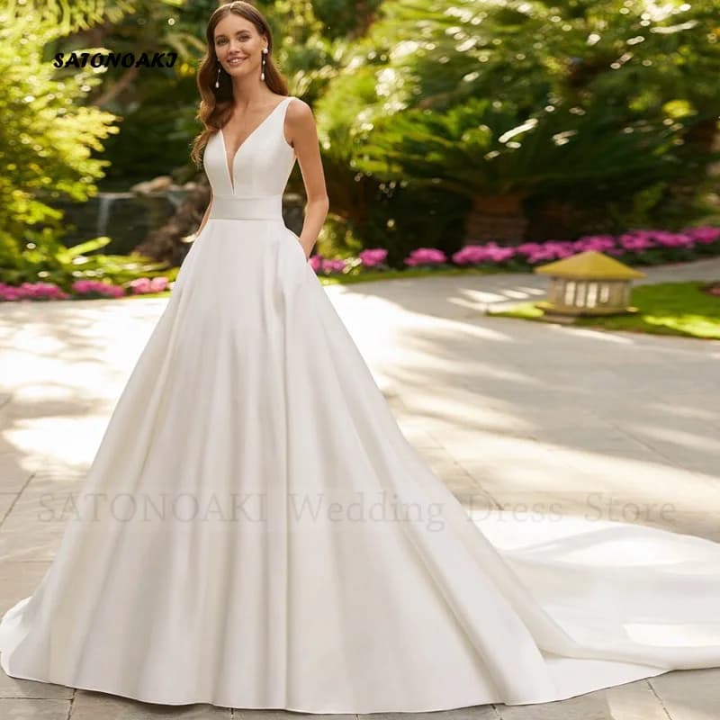 Customized Elegant Simple V-Neck Satin Wedding Dress for Bride A-Line Sweep Train Bridal Gown with Pockets Bow Vestidos De Novia