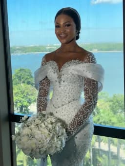 Customized Luxury Off Shoulder Mermaid Wedding Dress Sweetheart Sparkling Crystal Beads Bride Dress Detachable Robe