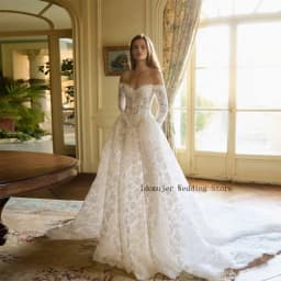 Luxurious Full Lace Wedding Dress Elegant Off-the-Shoulder Bridal Gown Long Sleeve Sweetheart Ball Gown Robe De Mariée Custom