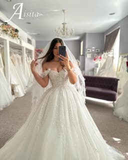Vintage Lace Applique Wedding Dress A-Line Shiny Off Shoulder Sweetheart Bridal Gown Princess Backless Bride Gown Customized