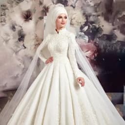 Classic High Collar Lace Appliques Wedding Dress Sweep Train Long Sleeves Muslim A-Line Church Vintage Bridal Gowns Customized